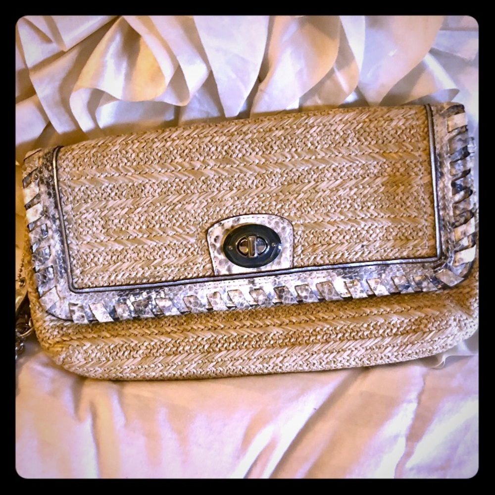 ‼️❤️Sale Coach Clutch/ wristlet ❤️